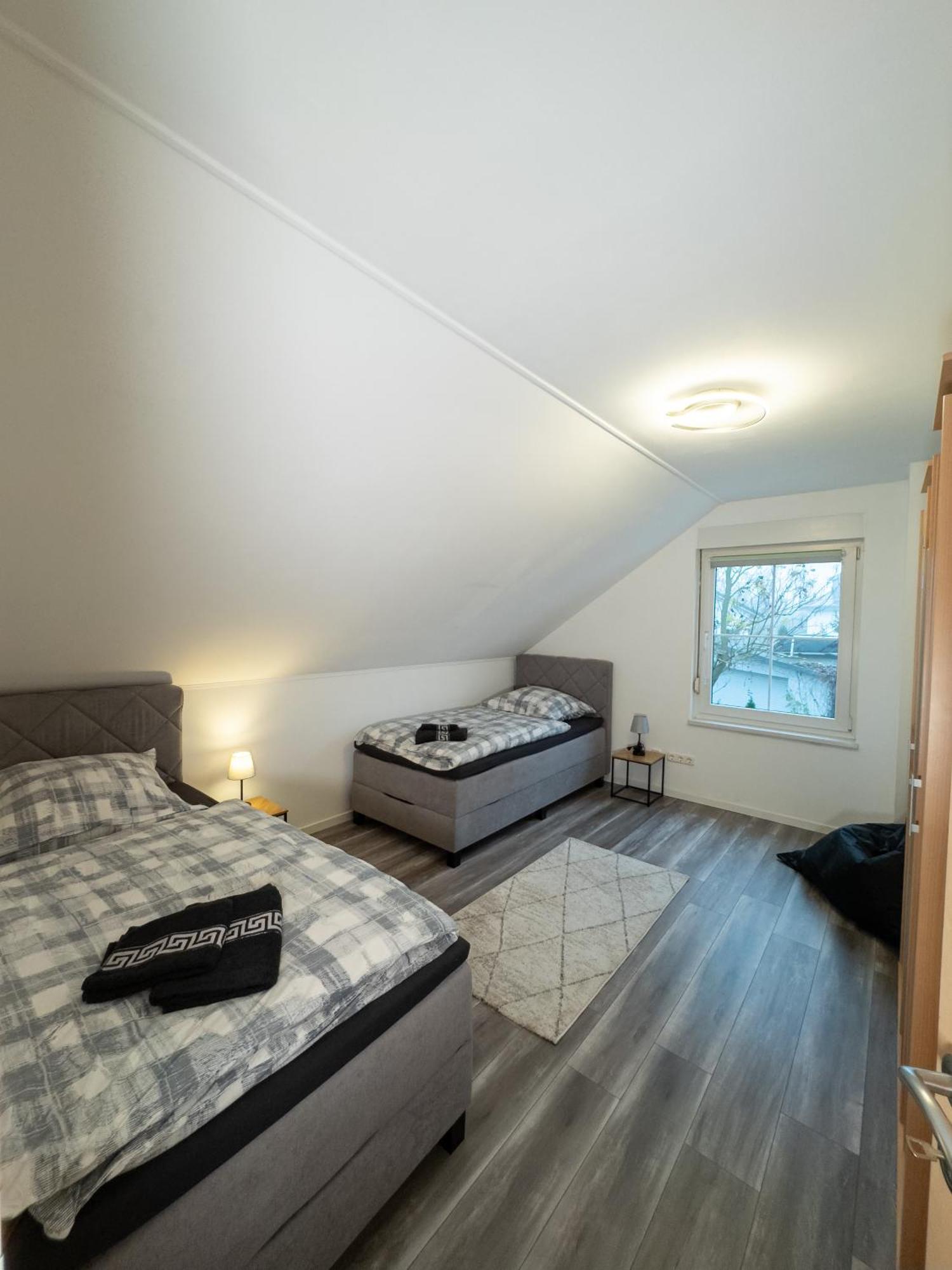 Ganzes Ferienhaus In Leipzig Mit Garage Und Fussbodenheizung Exterior foto